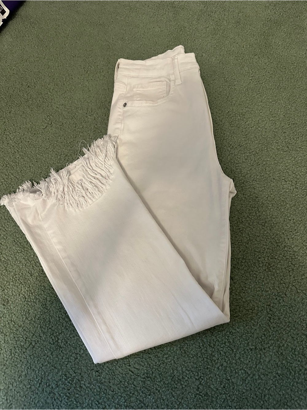 Sneak Peek Women's White Wide Leg Frayed Hem Jeans